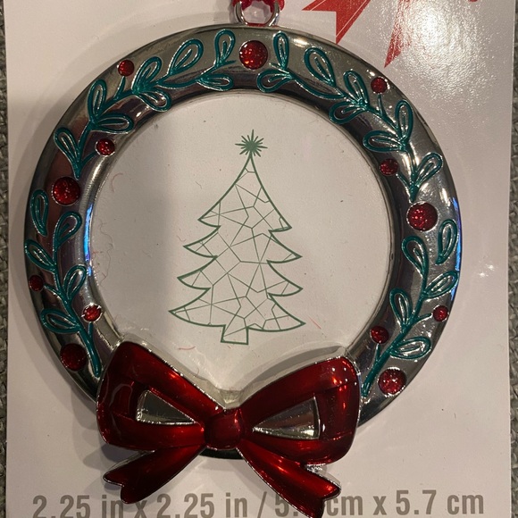 Studio Decor Ornament frames bundle of 4 for $12 - Picture 5 of 5